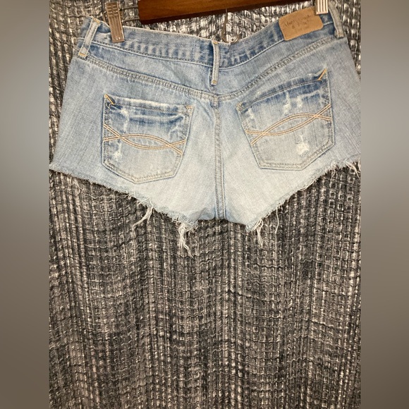 Abercrombie & Fitch Light Blue Distressed Denim Cutoff Shorts - Picture 10 of 14